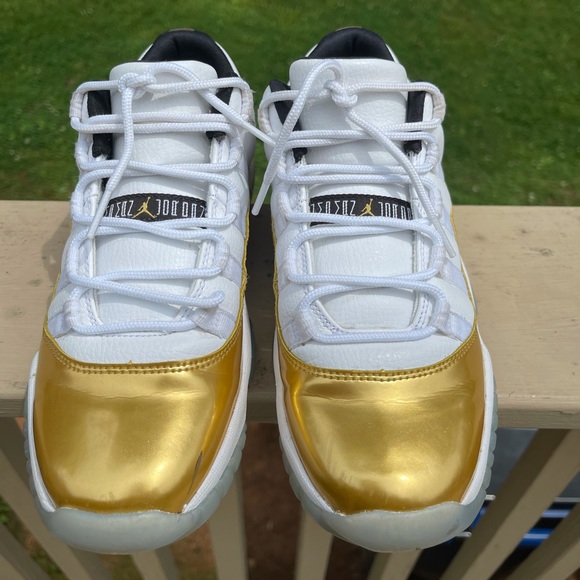 Jordan 11 Closing Ceremony Low - Picture 2 of 5